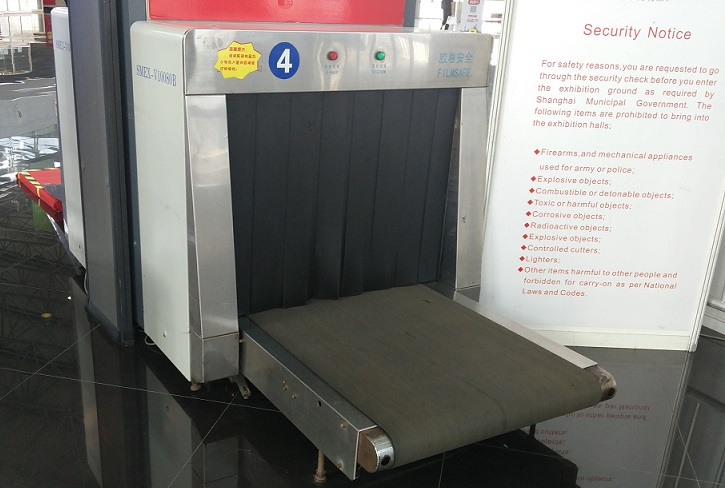 1485134691169459.jpg 電動(dòng)滾筒皮帶輸送機(jī).jpg